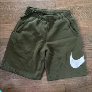 Nike men’s size small sweat shorts. Never worn, no tags.